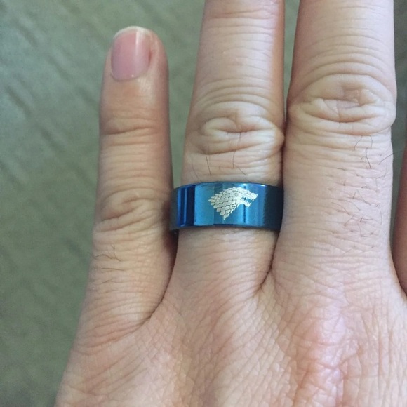Game of Thrones Ice Wolf Blue Ring - Picture 3 of 4